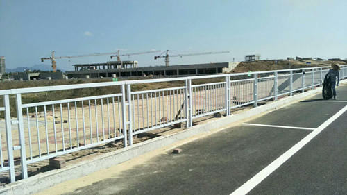 甲型護欄